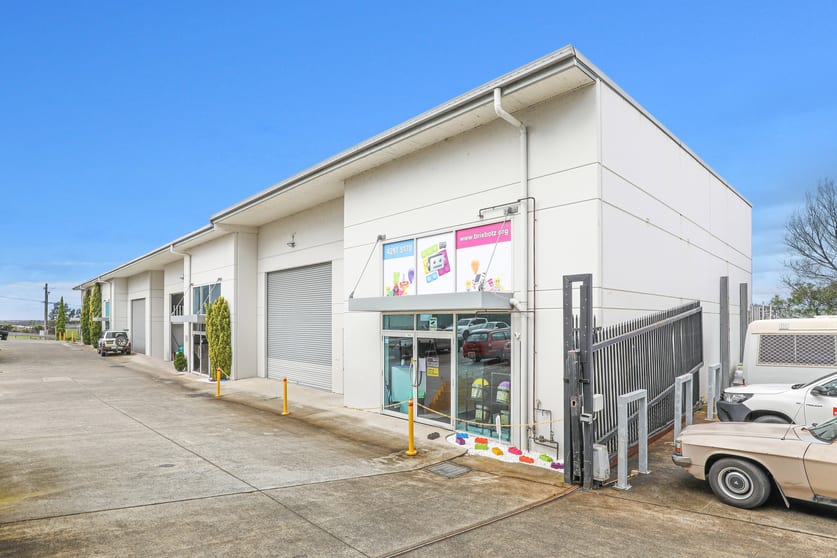 Click to view all images 5/60-64 Princes Highway Yallah NSW 2530 - Image 3