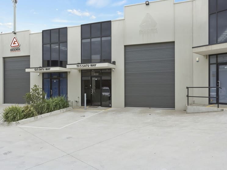 Click to view all images 11/5 Satu Way Mornington VIC 3931 - Image 1
