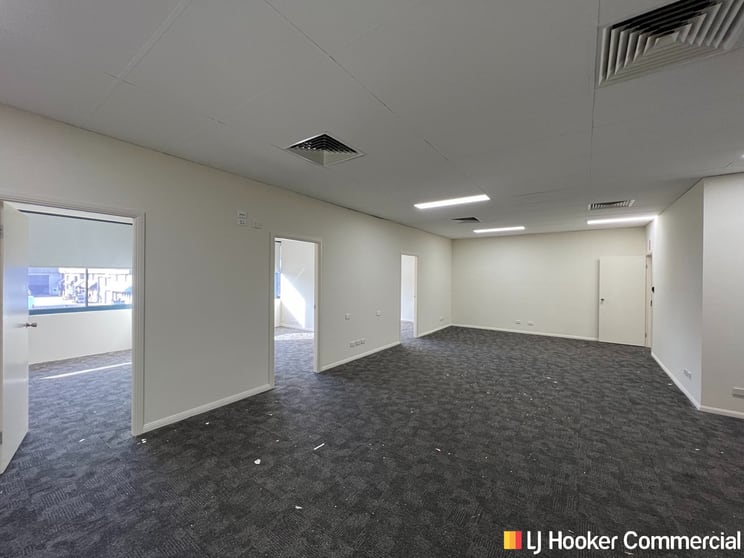Click to view all images Penrith NSW 2750 - Image 1