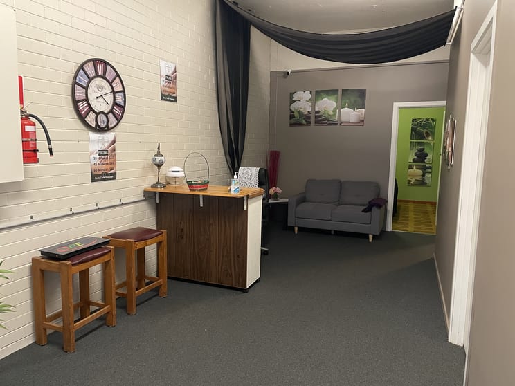 Click to view all images 65 Latrobe Street Warragul VIC 3820 - Image 3