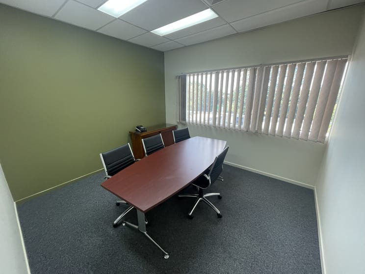Click to view all images 6/427 Gympie Road Strathpine QLD 4500 - Image 3