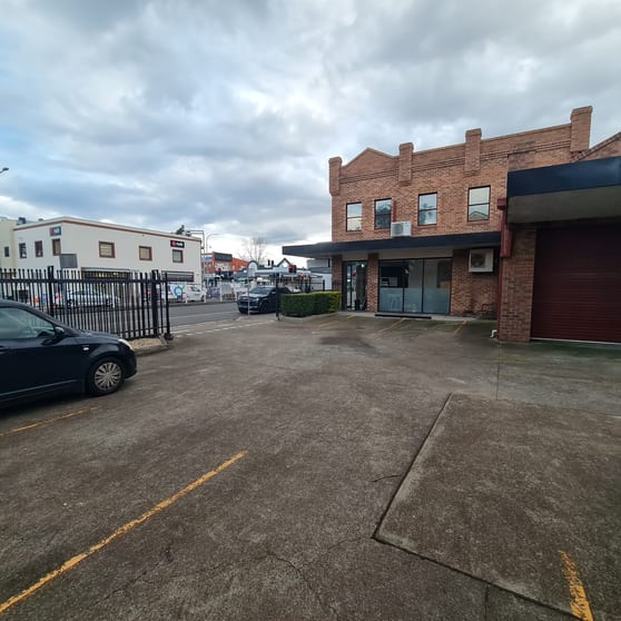 Click to view all images 28 Donald Hamilton NSW 2303 - Image 3