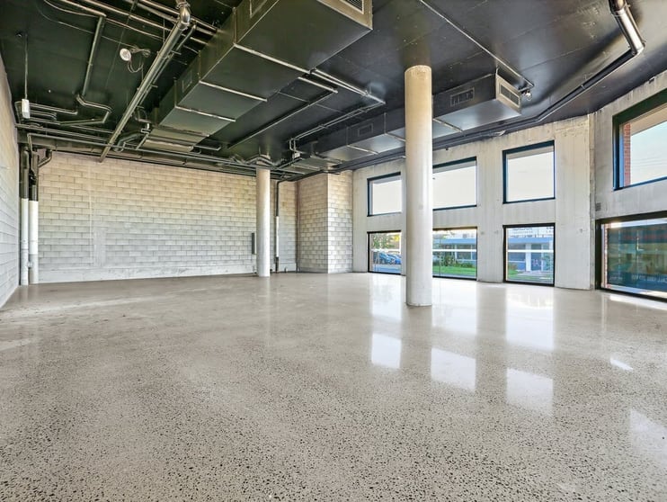 Click to view all images 4/41 Wellington Rd East Brisbane QLD 4169 - Image 1