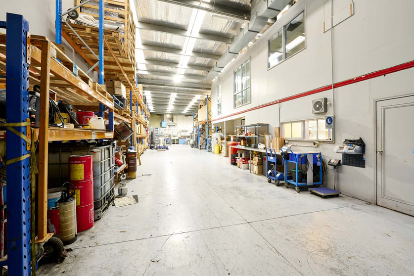 Click to view all images 2/27 Laser Drive Rowville VIC 3178 - Image 2