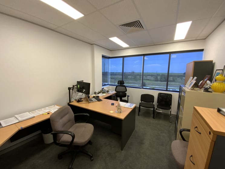 Click to view all images Unit 4, 7 Pambalong Drive Mayfield West NSW 2304 - Image 3