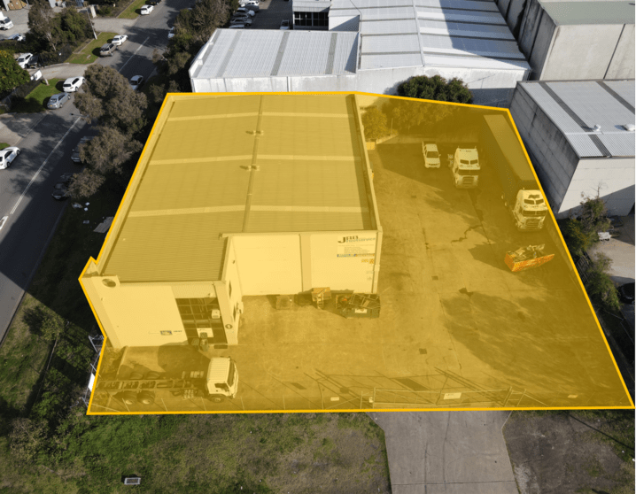 Click to view all images 1 Saggart Field Road Minto NSW 2566 - Image 1