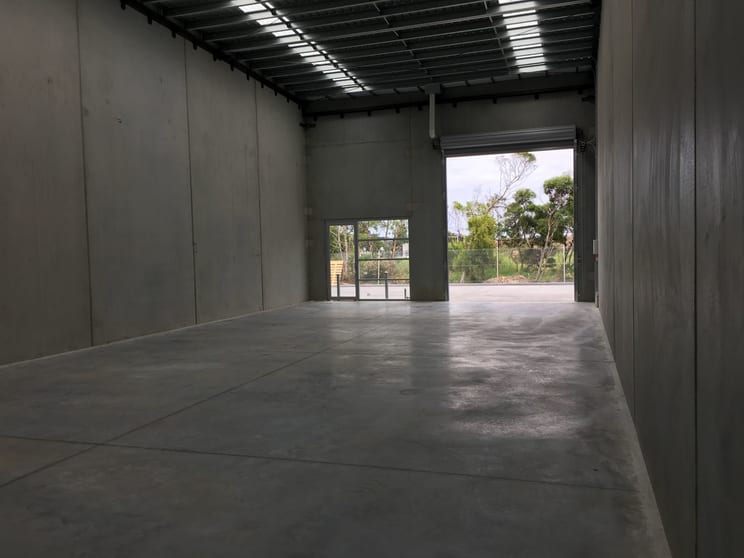 Click to view all images 3/38 Henry Wilson Drive Rosebud VIC 3939 - Image 3