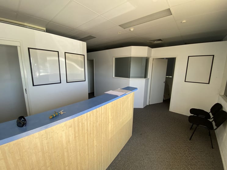 Click to view all images 6/55 Main Street Pialba QLD 4655 - Image 2