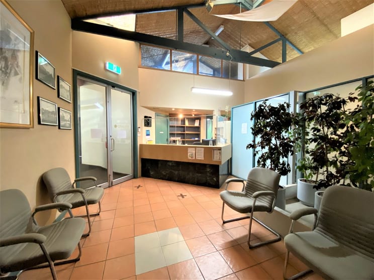 Click to view all images 4b Pyke Street Werribee VIC 3030 - Image 2
