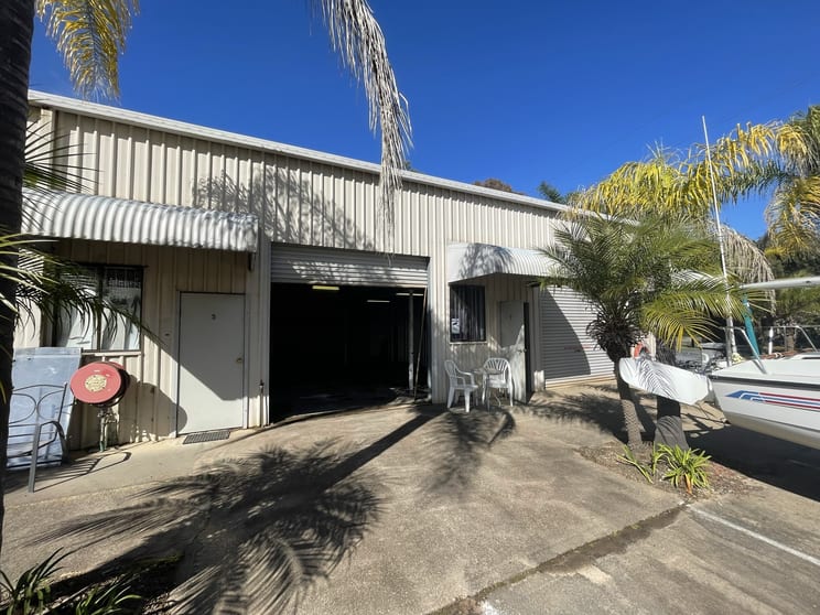 Click to view all images Shed 2/20/77 Ruttleys Road Wyee NSW 2259 - Image 2