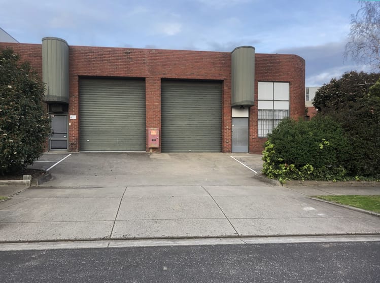 Click to view all images 2/19-23 Kylie Place Cheltenham VIC 3192 - Image 2