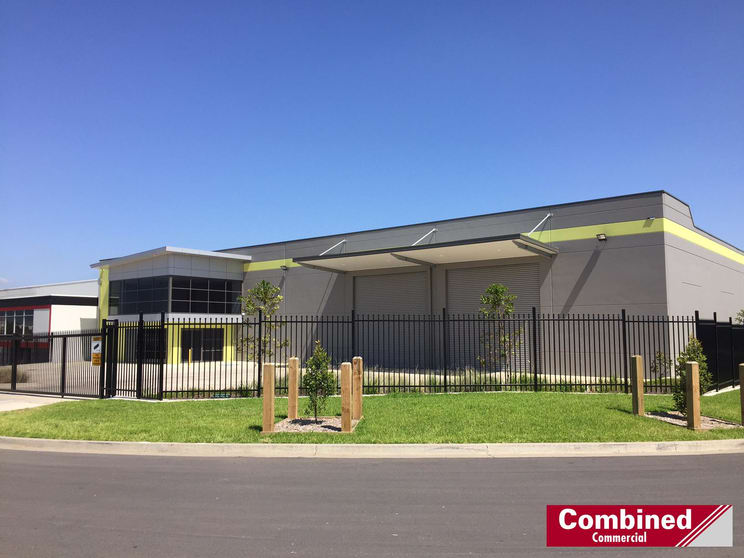 Click to view all images 30 Waler Drive Smeaton Grange NSW 2567 - Image 1