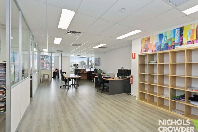 Click to view all images 273 Boundary Road Mordialloc VIC 3195 - Image 3