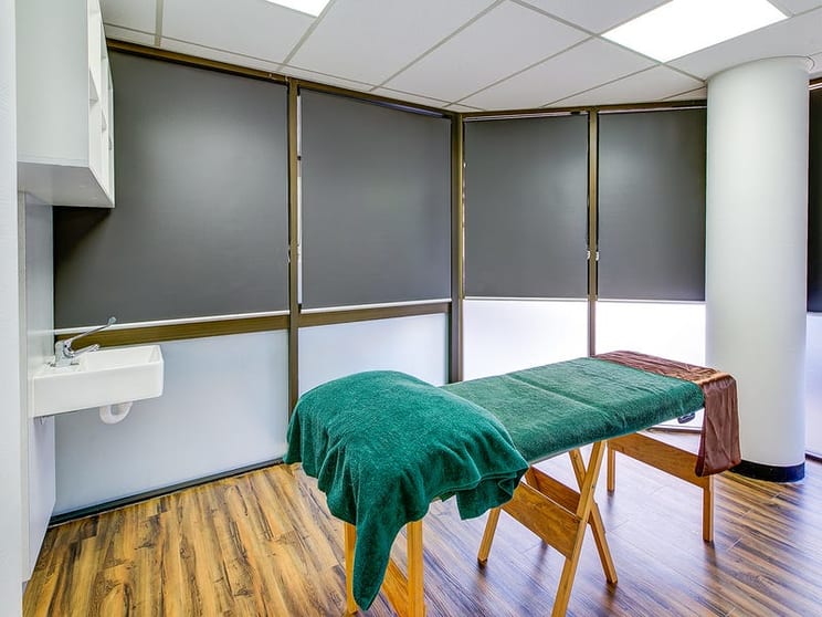 Click to view all images 621 Coronation Drive Toowong QLD 4066 - Image 3