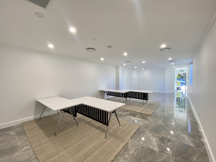 Click to view all images 96A Marine Parade Southport QLD 4215 - Image 2