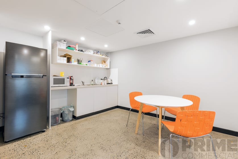 Click to view all images 3 Eden Street North Sydney NSW 2060 - Image 3