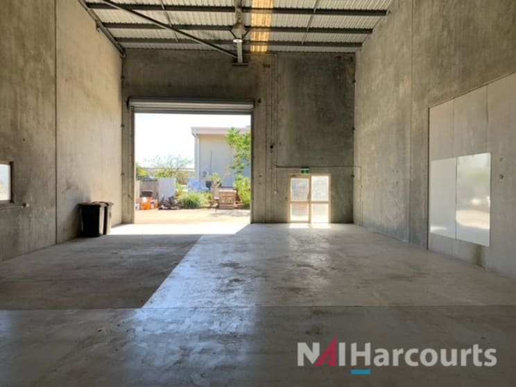 Click to view all images 1/8 Combarton Street Brendale QLD 4500 - Image 2