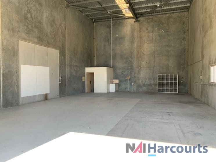 Click to view all images 1/8 Combarton Street Brendale QLD 4500 - Image 3