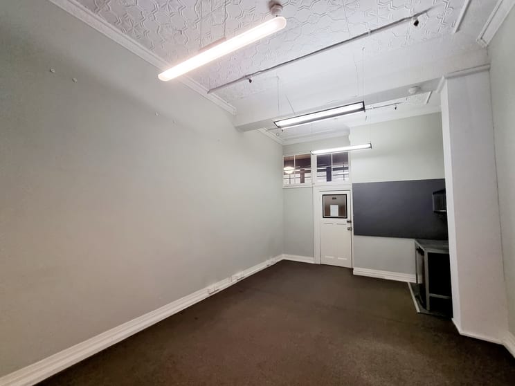 Click to view all images 4/69 - 75 King Street Sydney NSW 2000 - Image 3