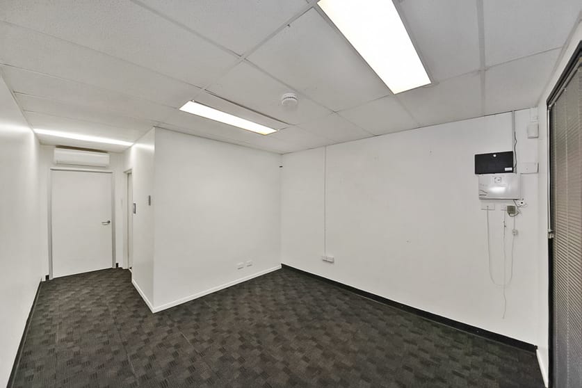 Click to view all images 12/92-98 McLaughlin Street Kawana QLD 4701 - Image 2