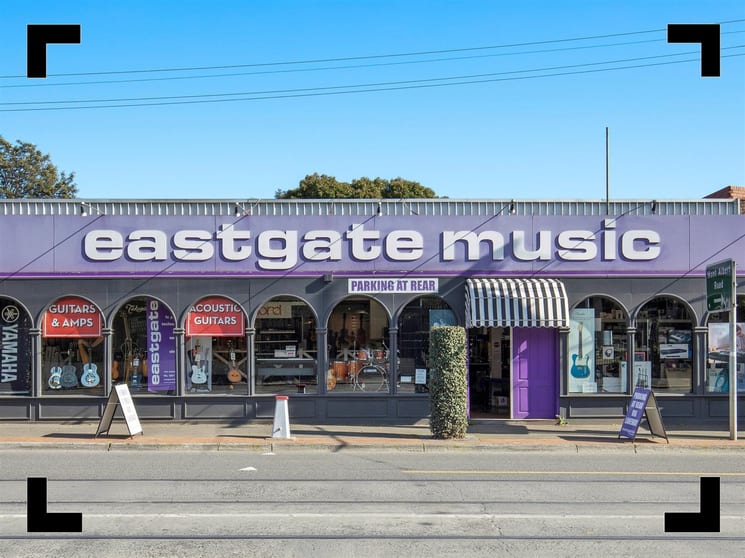 Click to view all images 1131 Burke Road Kew VIC 3101 - Image 1