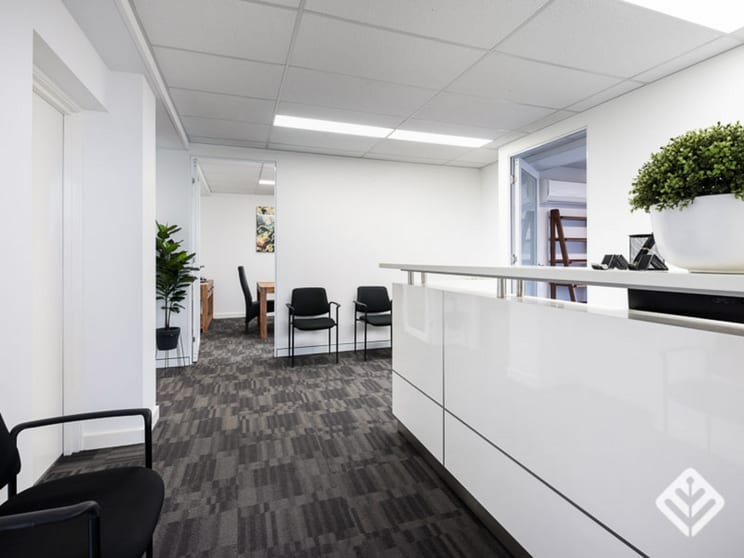 Click to view all images 88 Marine Terrace Fremantle WA 6160 - Image 2