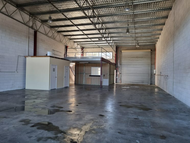 Click to view all images 4/373 Manns Road West Gosford NSW 2250 - Image 2