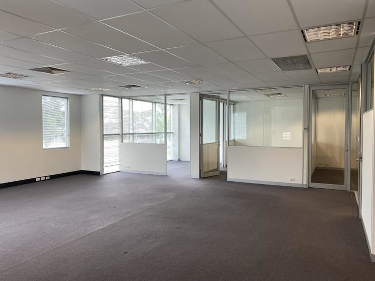 Click to view all images Level 1 Suite/7/2 Compark Circuit Mulgrave VIC 3170 - Image 1