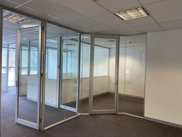Click to view all images Level 1 Suite/7/2 Compark Circuit Mulgrave VIC 3170 - Image 3