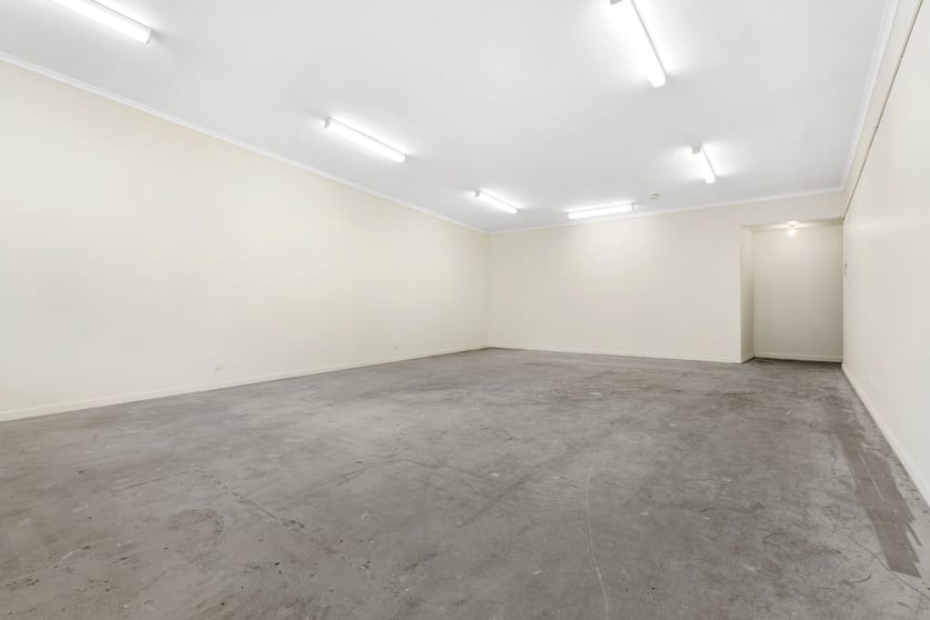 8/136 Ormond Road East Geelong VIC 3219 - Image 3