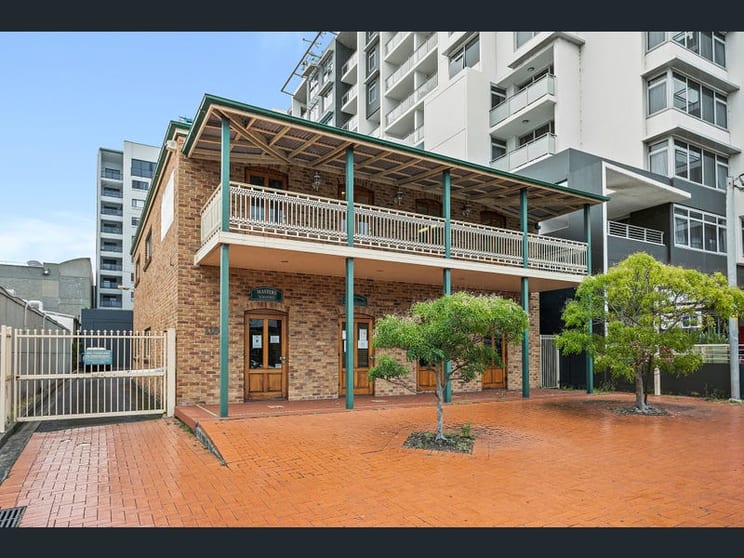 Click to view all images 1/116 Corrimal Street Wollongong NSW 2500 - Image 2