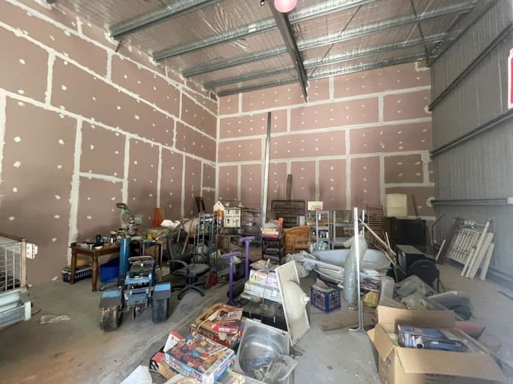 Click to view all images Unit 1/156 Gilmore Road Queanbeyan NSW 2620 - Image 2