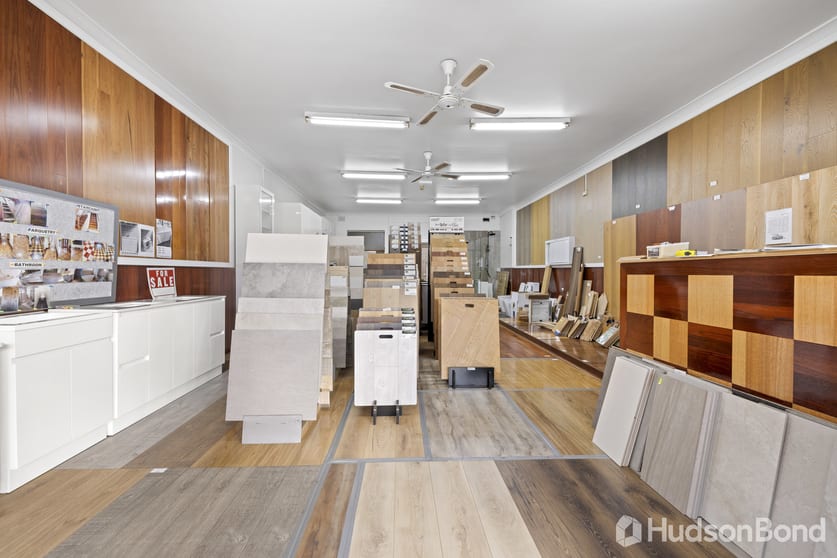 Click to view all images 561 Waterdale Road Heidelberg West VIC 3081 - Image 3