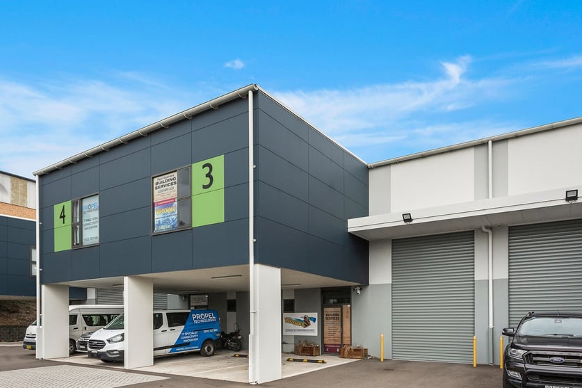 Click to view all images 3/10-12 Sylvester Avenue Unanderra NSW 2526 - Image 1