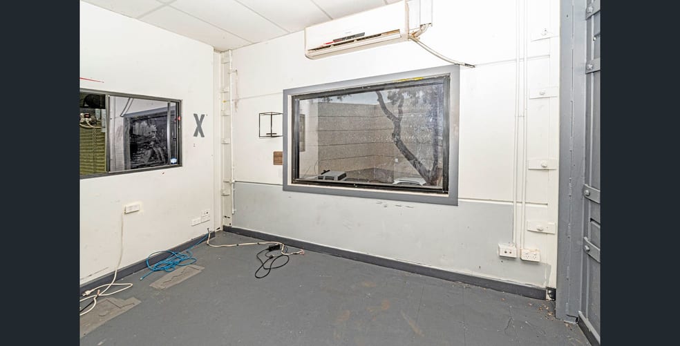 Click to view all images 17/17-21 Henderson Street Turrella NSW 2205 - Image 3