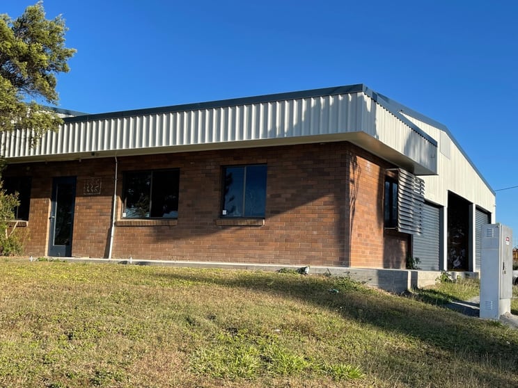 Click to view all images 137 Heaths Road Glenella QLD 4740 - Image 1