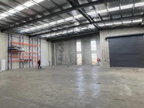 Click to view all images Unit 24/34-42 Aberdeen Road Altona VIC 3018 - Image 3