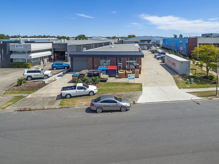 Click to view all images 2/23 Lathe Street Virginia QLD 4014 - Image 3