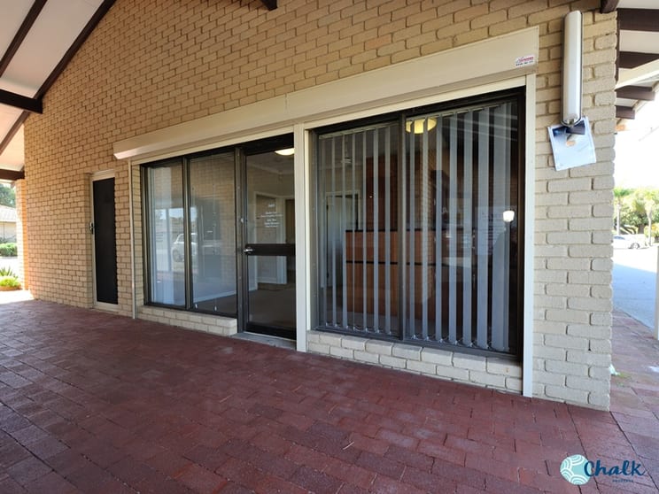 Click to view all images 3/2-6 Antigua Street Safety Bay WA 6169 - Image 3