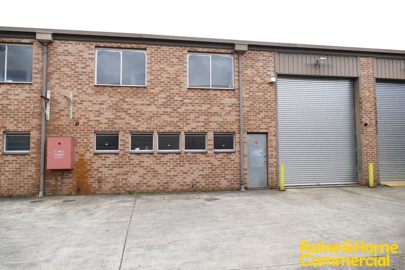 Click to view all images Ingleburn NSW 2565 - Image 1