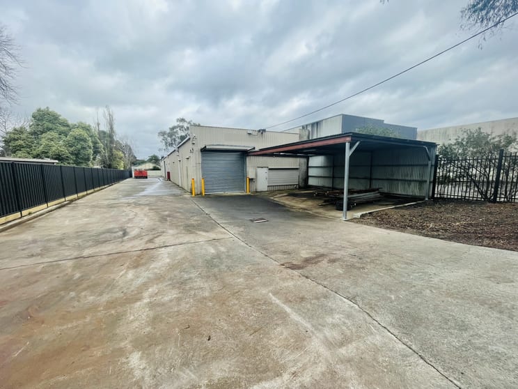 Click to view all images 3 Shelley Court Kilsyth VIC 3137 - Image 1