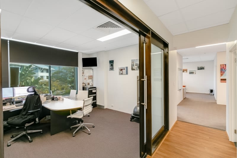 Click to view all images Level 2/21 Lake Street Varsity Lakes QLD 4227 - Image 2