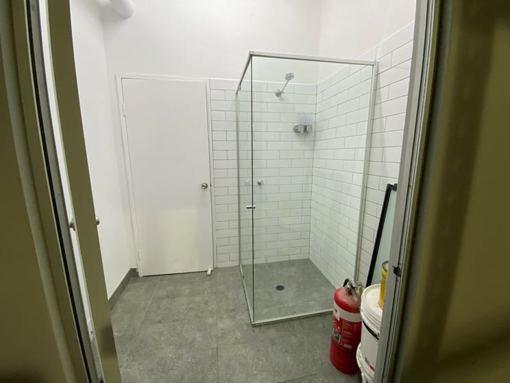 Click to view all images Warehouse 14/22-30 Northumberland Road Caringbah NSW 2229 - Image 3
