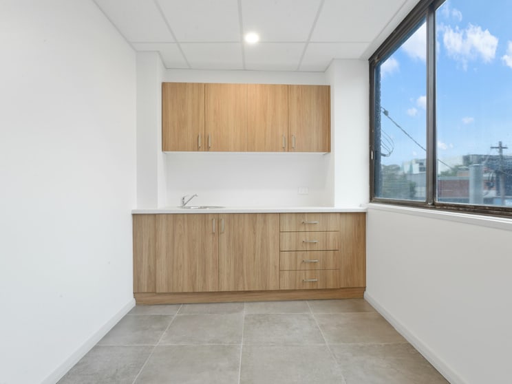 Click to view all images 1/9-17 Denby Street Marrickville NSW 2204 - Image 3