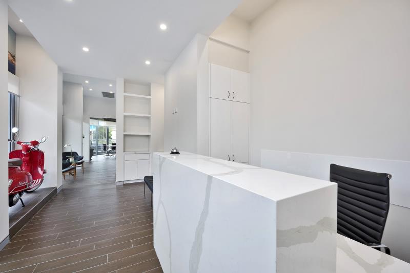 Click to view all images Shop 1/29 Howard Avenue Dee Why NSW 2099 - Image 2