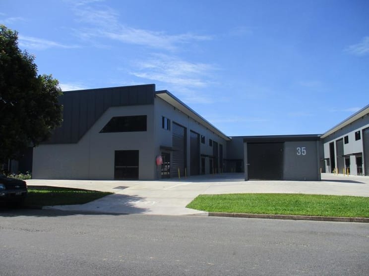 Click to view all images 35 Ponzo Street Woree QLD 4868 - Image 3
