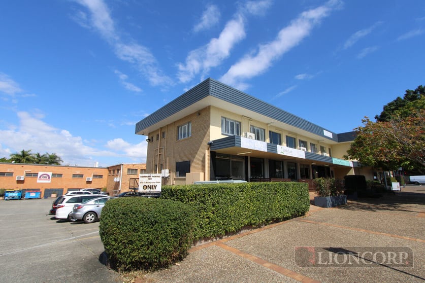 Click to view all images Hamilton QLD 4007 - Image 1