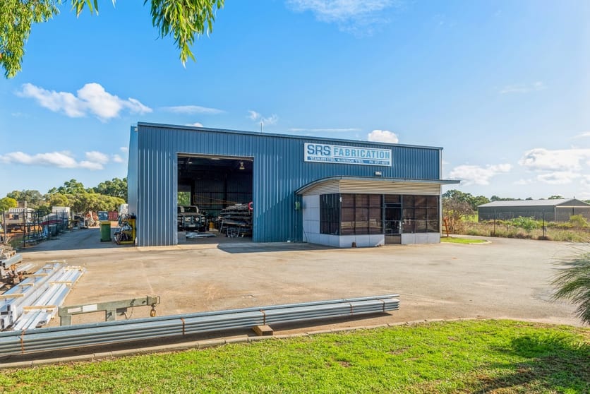 Click to view all images 231 Granary Drive Muchea WA 6501 - Image 3