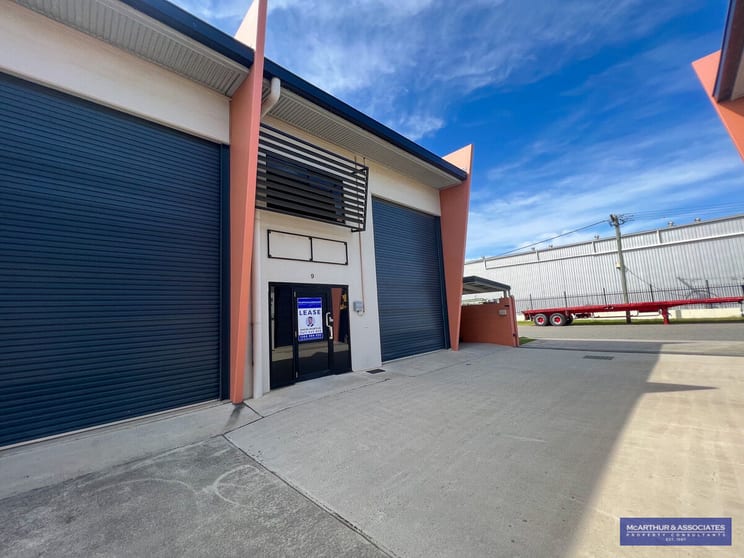 Click to view all images Clontarf QLD 4019 - Image 1