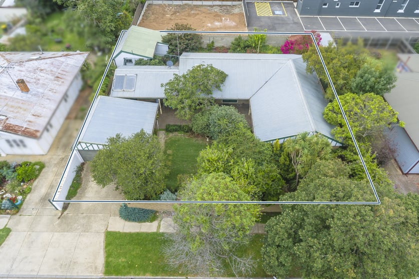 Click to view all images 1 Waddell Street Bacchus Marsh VIC 3340 - Image 1